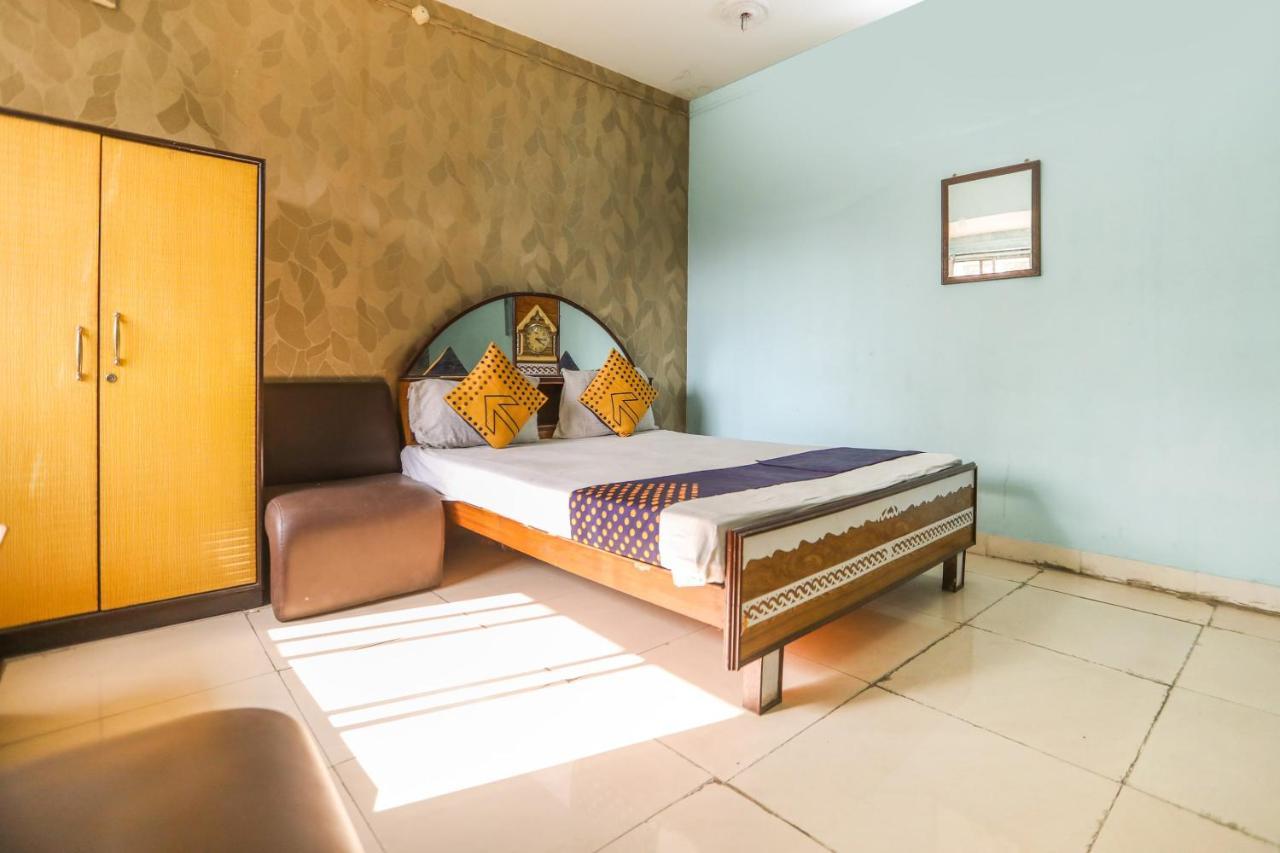 Spot On 10470 Hollywood Joka Hotel Bhasa Exterior photo