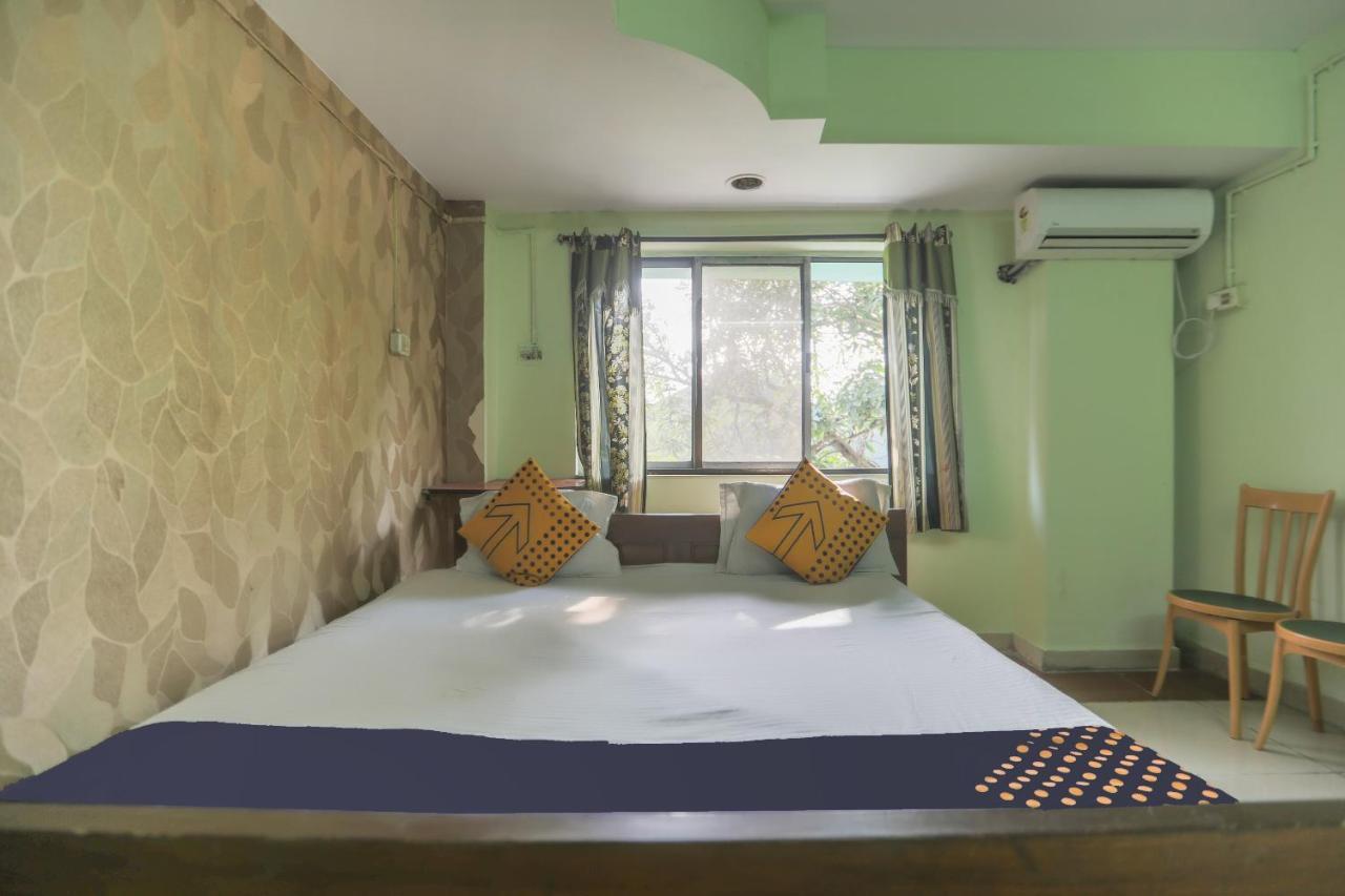 Spot On 10470 Hollywood Joka Hotel Bhasa Exterior photo